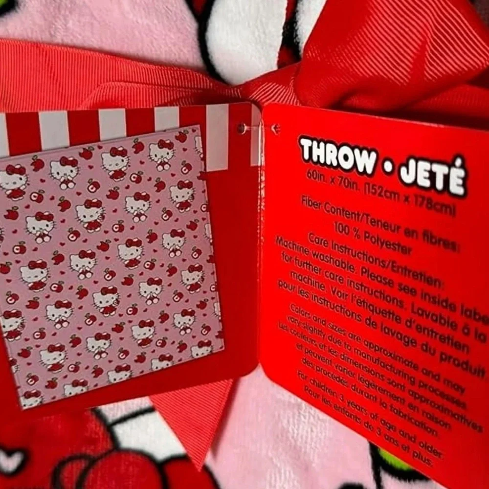 HELLO KITTY BLANKET THROW